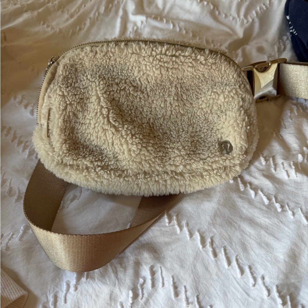 Lululemon Athletica Beige Sherpa Belt Bag